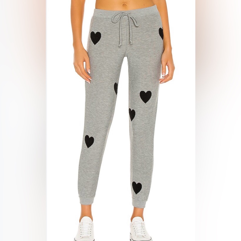 NWT Chaser Gray Heart Print  Joggers